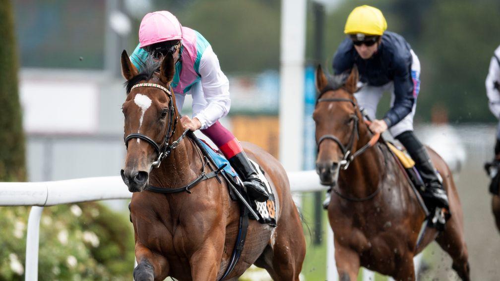 Enable and Frankie Dettori (left) head for victory over Crystal Ocean (David Probert)