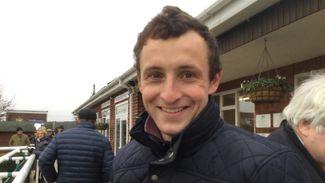 Assistant trainer fined £900 after liaising with banned person at Somerset yard