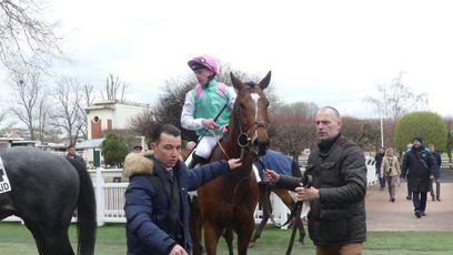 Halfway Line shows Classic potential at Saint-Cloud for Graffard and Juddmonte
