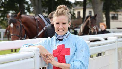 'If you don't laugh, you'll cry!' - Joanna Mason set for spell on sidelines after pigeons lead to freak gallops accident